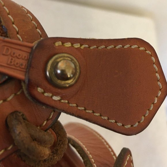 VINTAGE Dooney & Bourke British Tan Satchel Bag - Picture 11 of 12